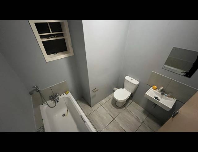 2 BEDROOM APARTMENT FOR SALE IN SOUTH HILLS